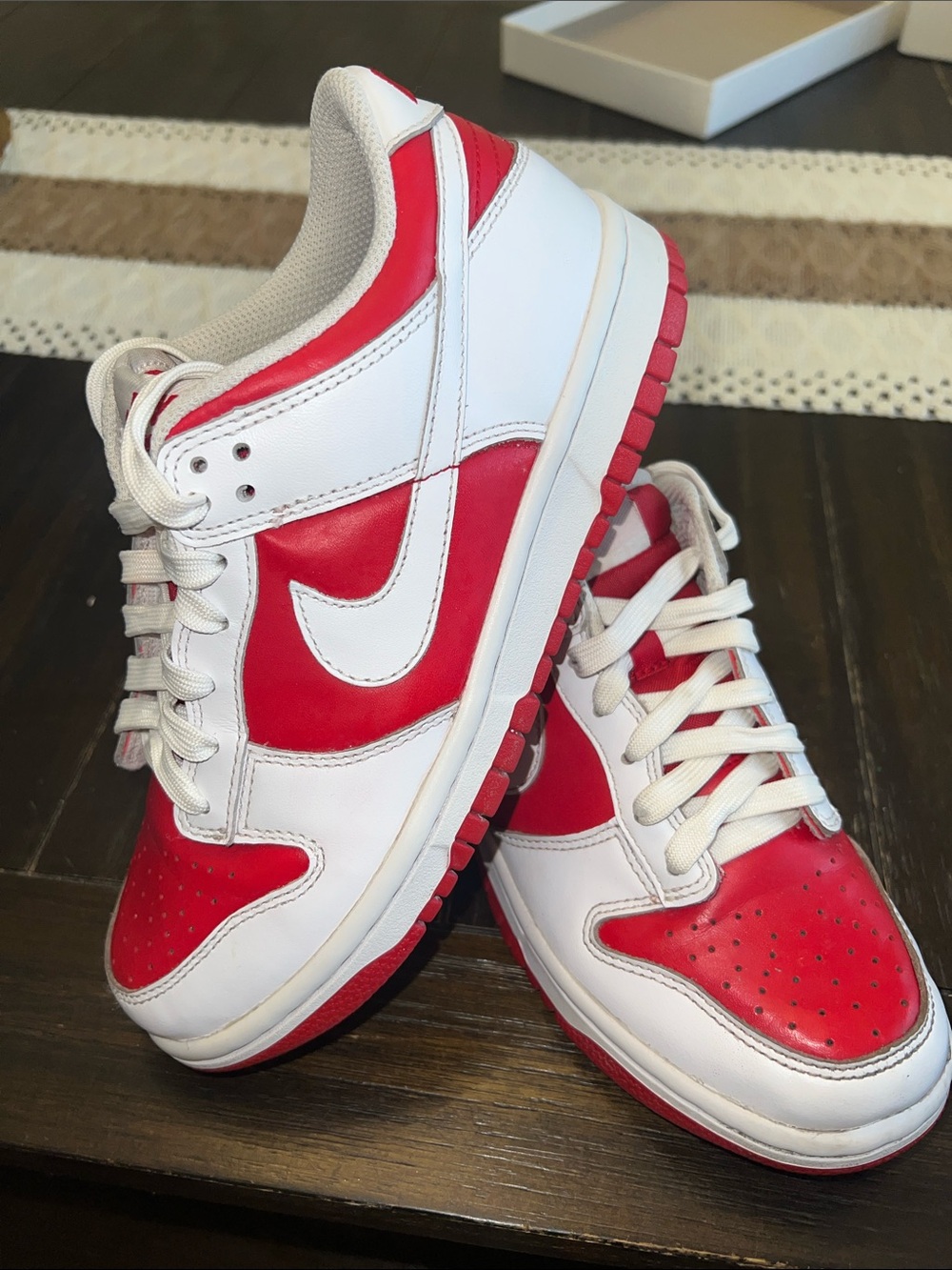 Nike Kids White and Red Low-Top Sneakers